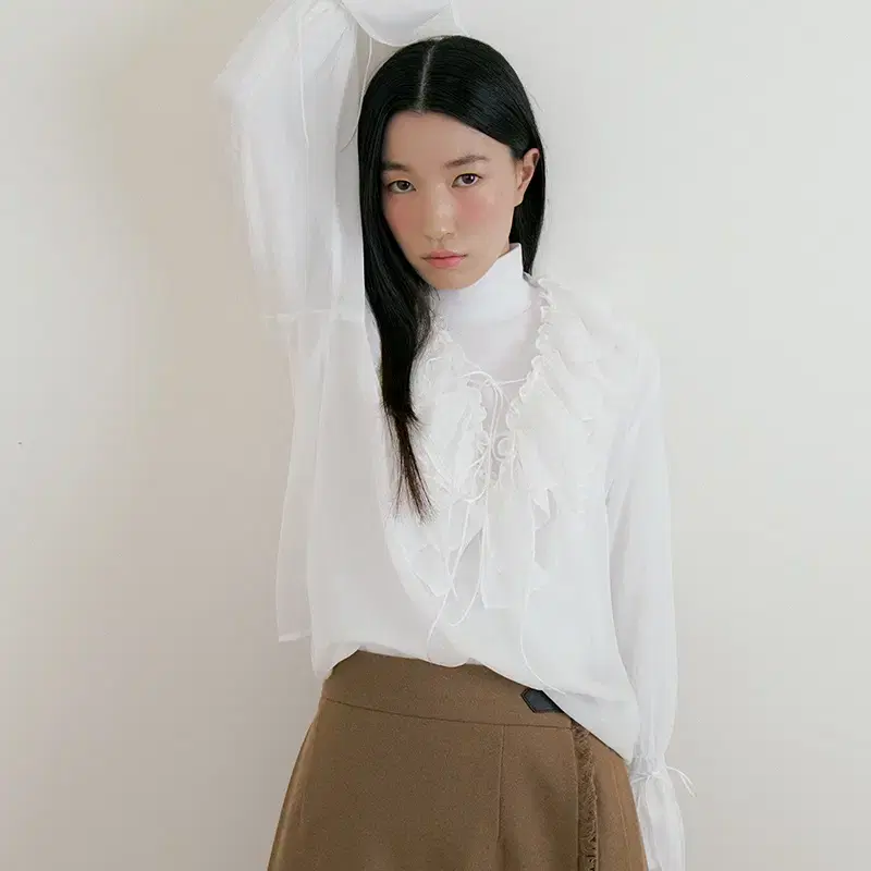 루시르주 Bohemian Frill Chiffon Blouse (ivor