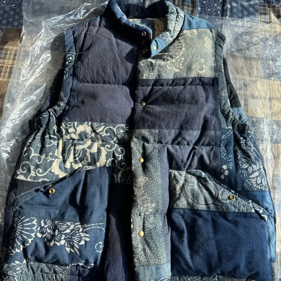 [5]Visvim ict kofu down vest