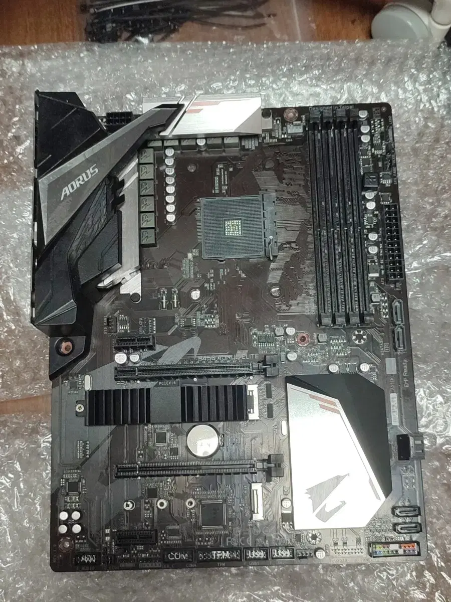 기가바이트 b450 aorus elite 고장 판매합니다