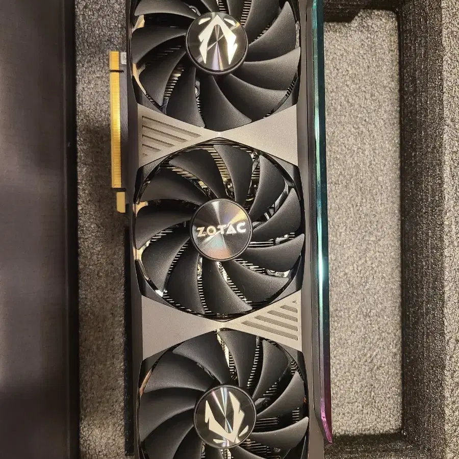 조텍 GEFORCE 3080ti Amp 홀로 그래픽카드 팝니다