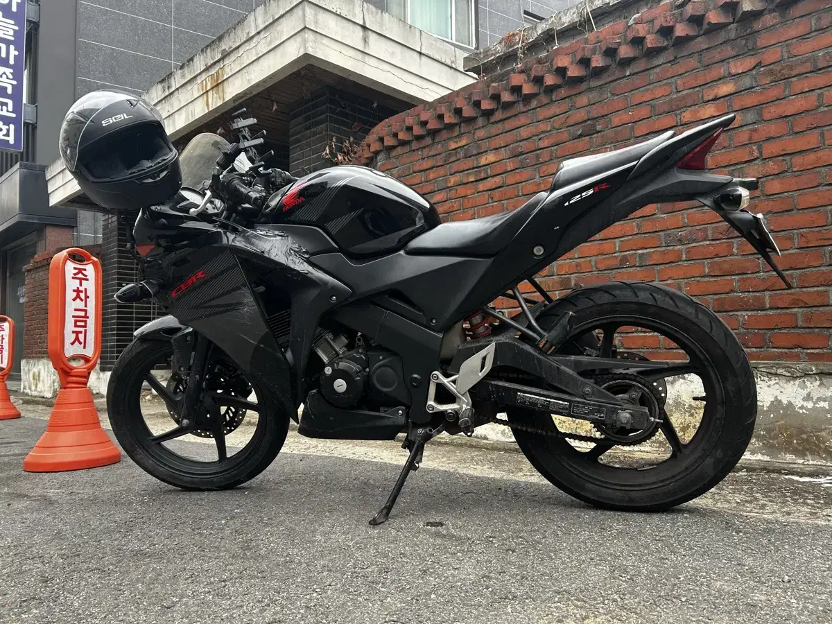 개인매물 2015년식 3만km cbr125 판매합니다.