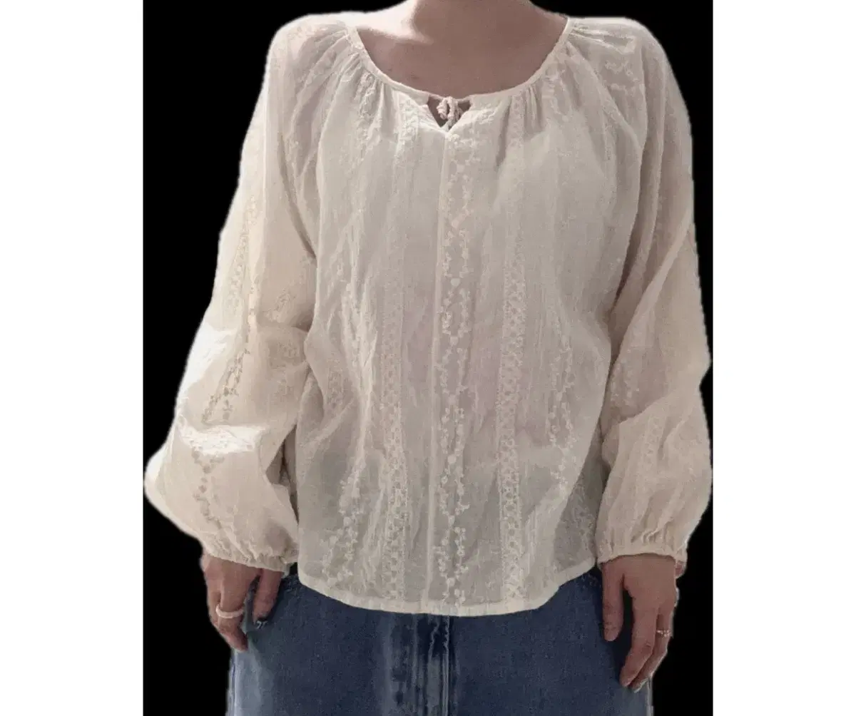 Vintage Bom Embroidered Ivory Blouse