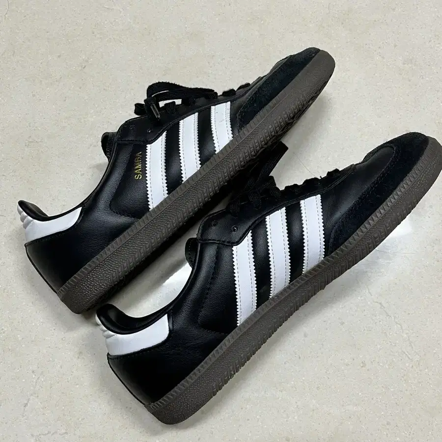 Adidas Samba OG Black White Gum