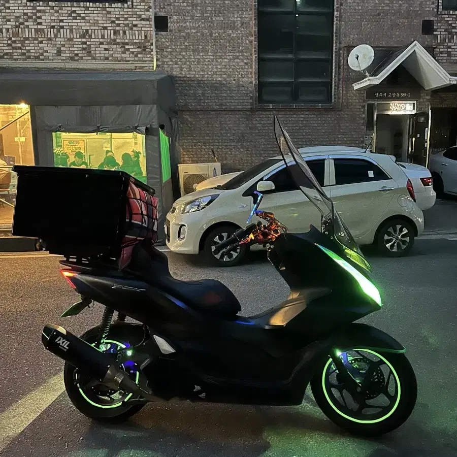 pcx125 22년식 판매합니다