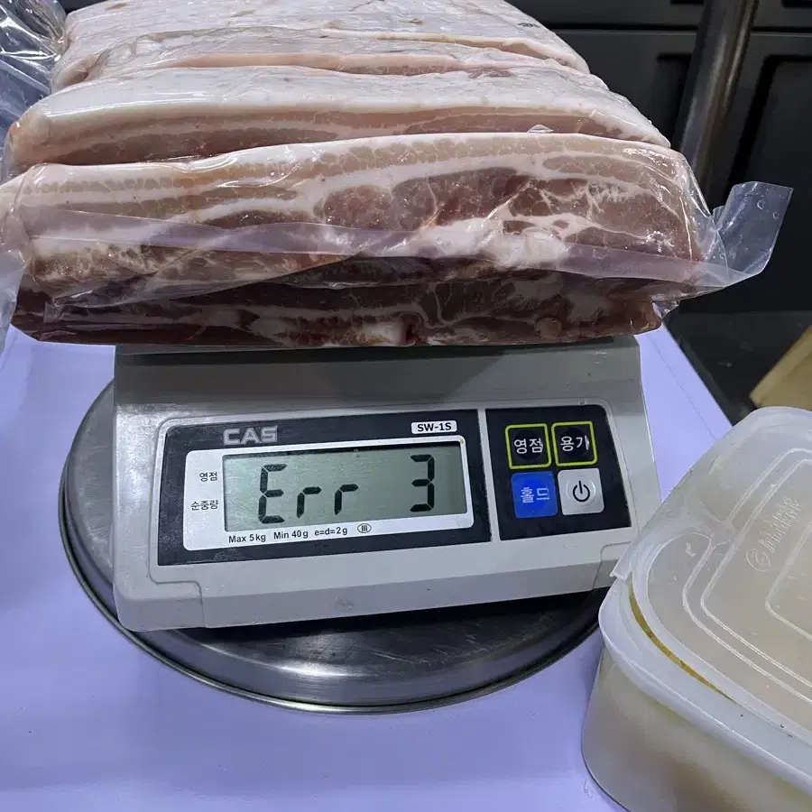 냉동 수입삼겹살 10kg 내외 팝니다