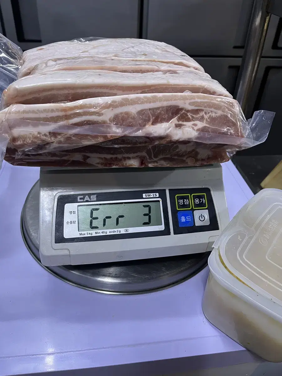 냉동 수입삼겹살 10kg 내외 팝니다