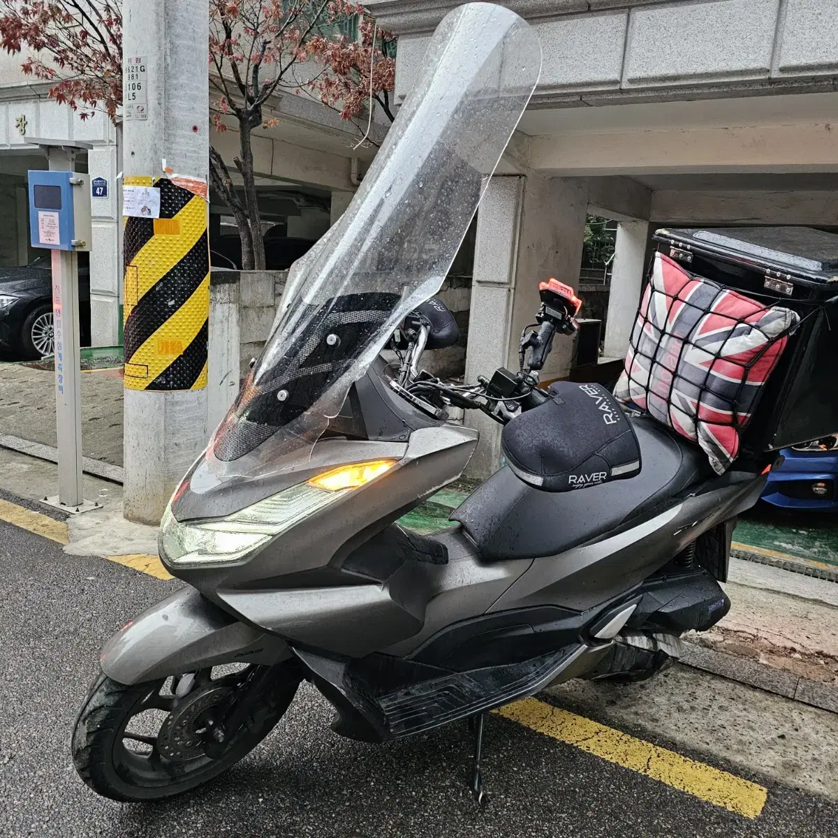 Pcx125 23년식 24000km 260만원 싸게 판매합니다! nmax