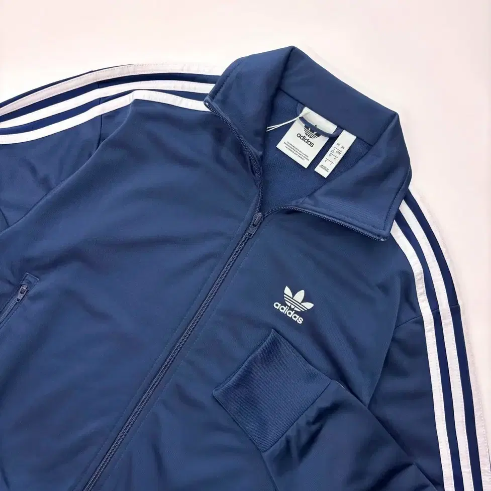 Adidas 아디다스 파카이안 네이비블루 파이어버드 트랙탑  Price: