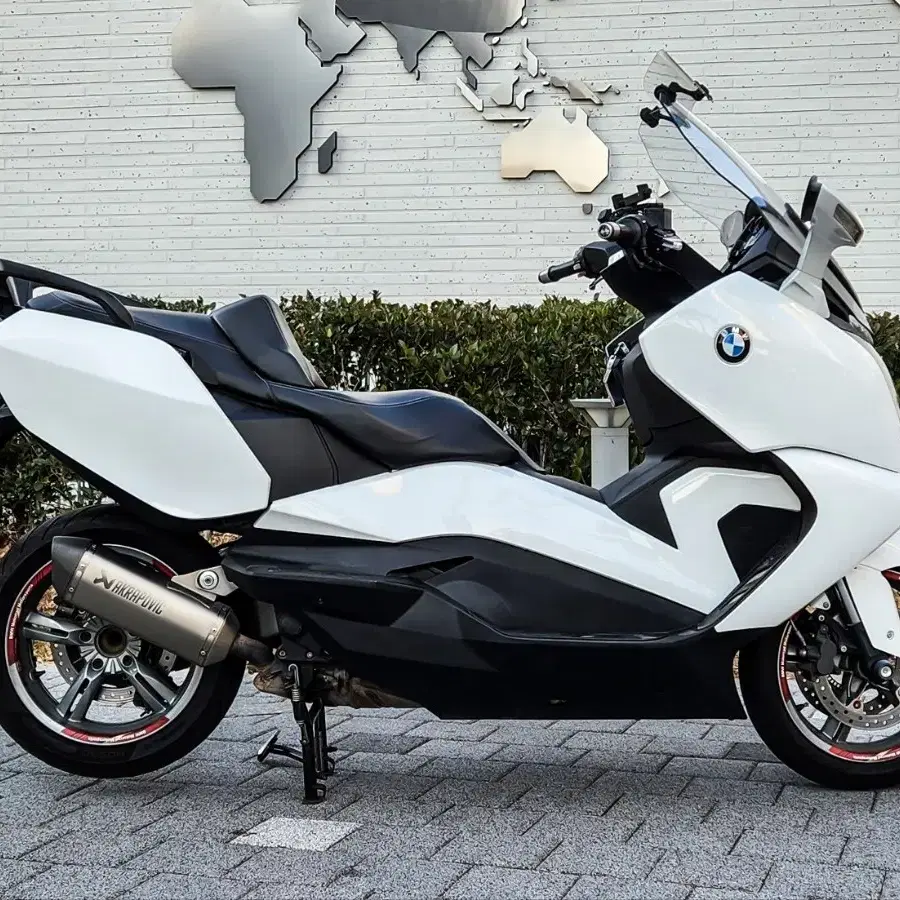 BMW C650GT 투어링 아크라포빅 정품 오토바이 판매 합니다