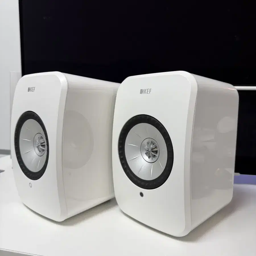 KEF LSX 케프 무선 북쉘프 스피커 화이트