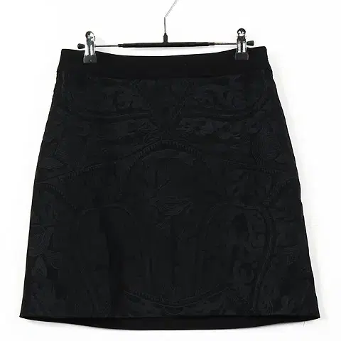 mojo s phine skirt 모조에스핀 자수스커트