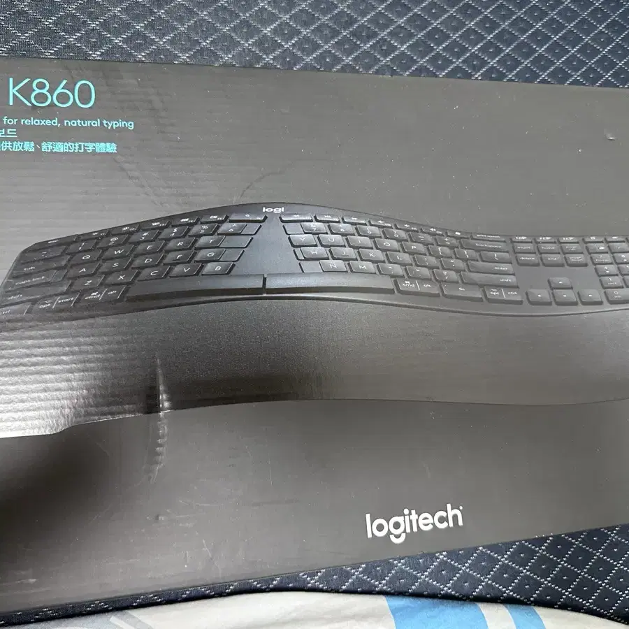 로지텍 ERGO K860 인체공학 무선 키보드