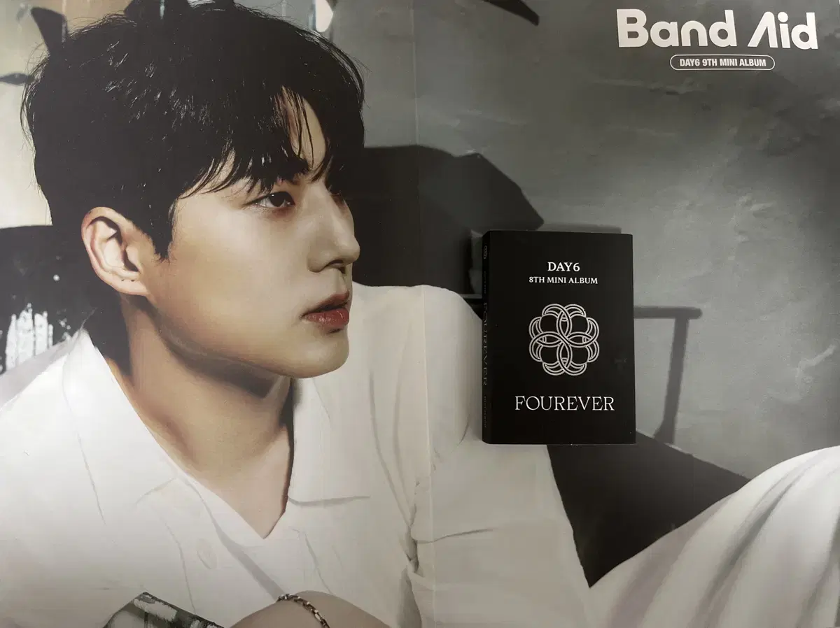 영케이 band aid 포스터 + fourever platform ver