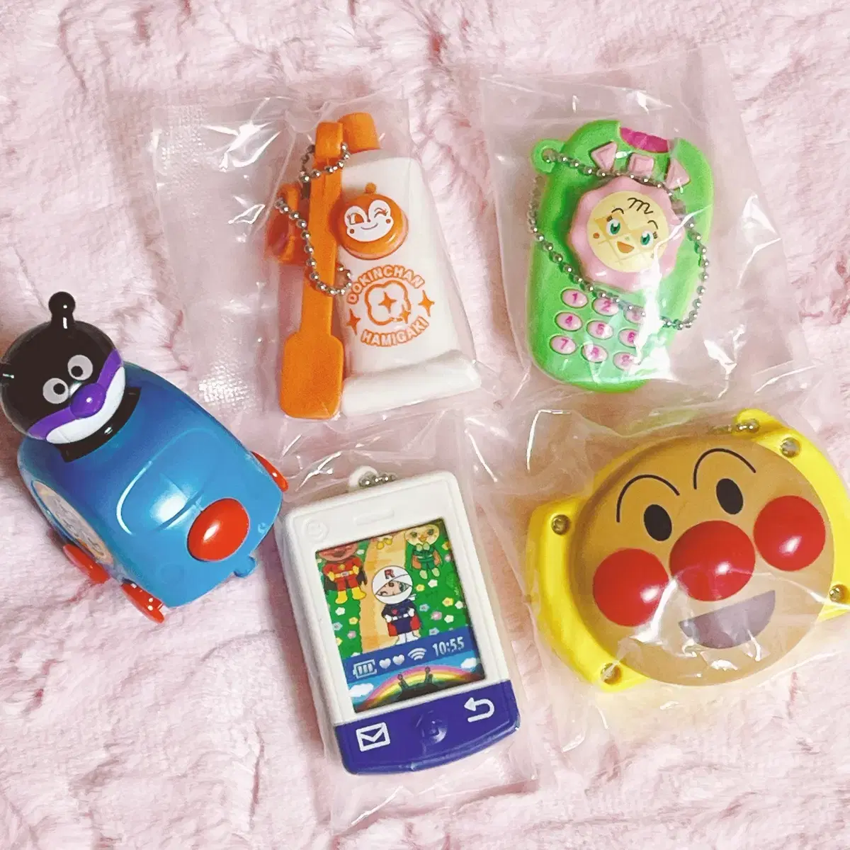 Anpanman Germ Man Gacha sealed Toothpaste Mobile phone