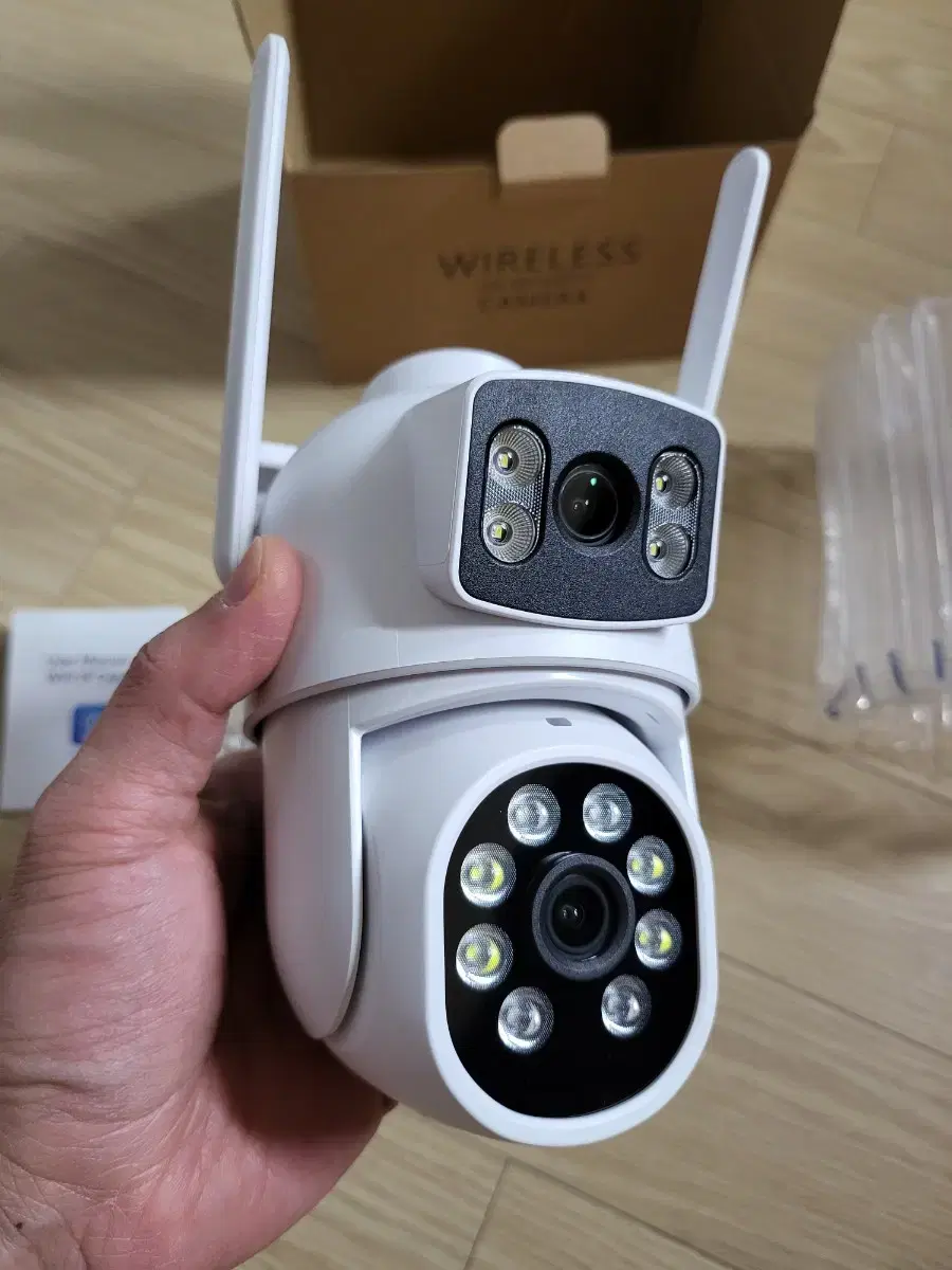 고화질 cctv 듀얼렌즈 감시카메라, 홈캠 새제품 판매합니다