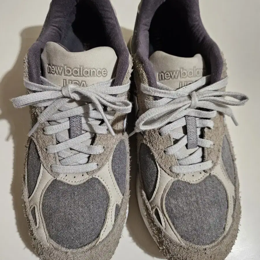 265사이즈 뉴발란스 x 리바이스 990v3 M990LV3