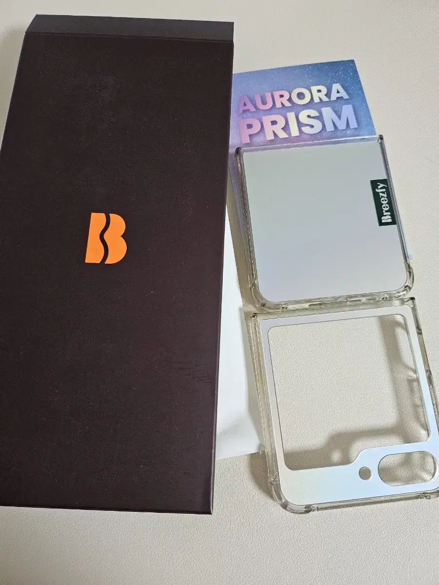 Breeze P z Flip 5 Transparent Frame Case AURORA PRISM