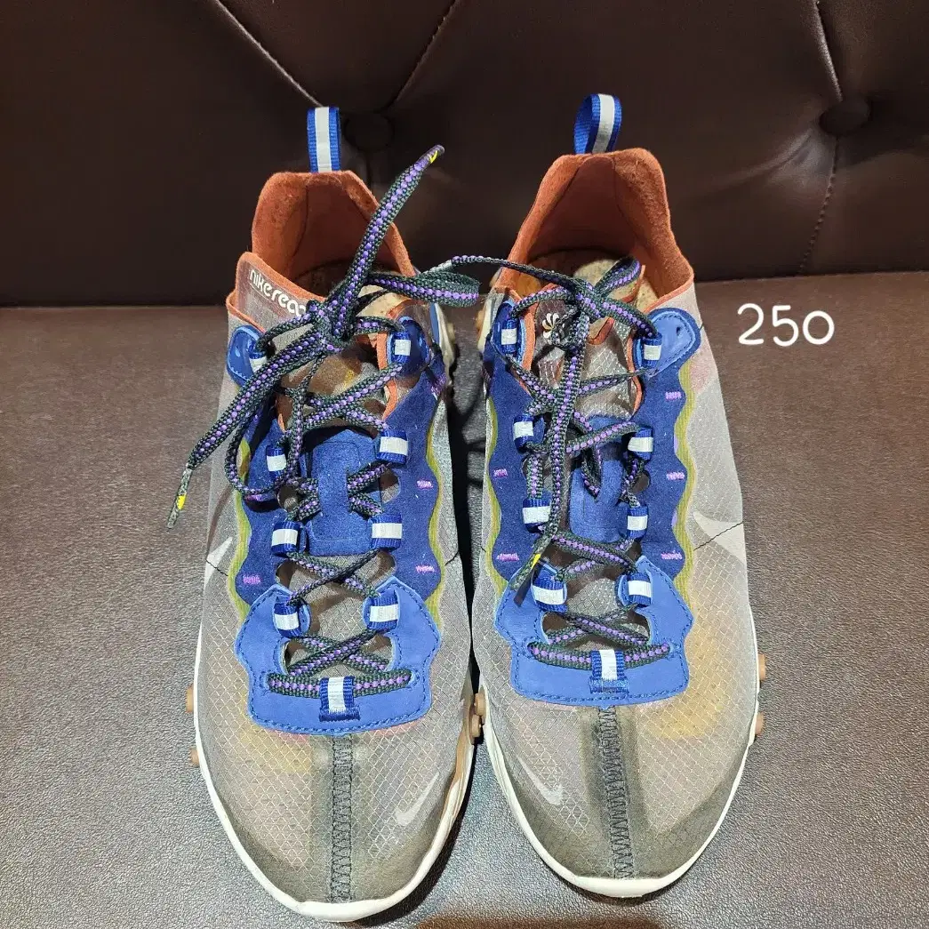 나이키 React Element 55 250사이즈