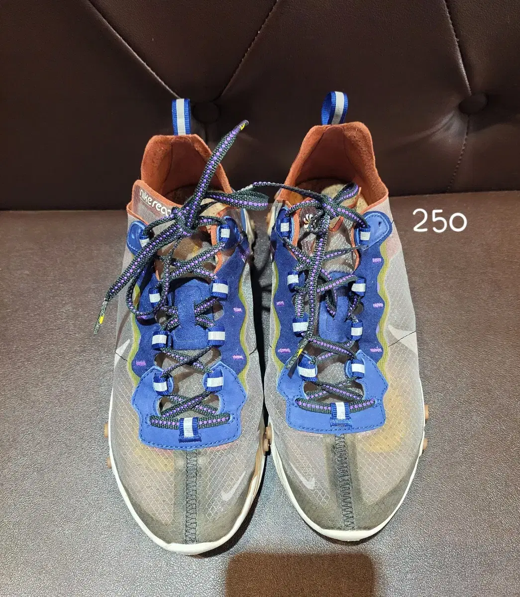 나이키 React Element 55 250사이즈