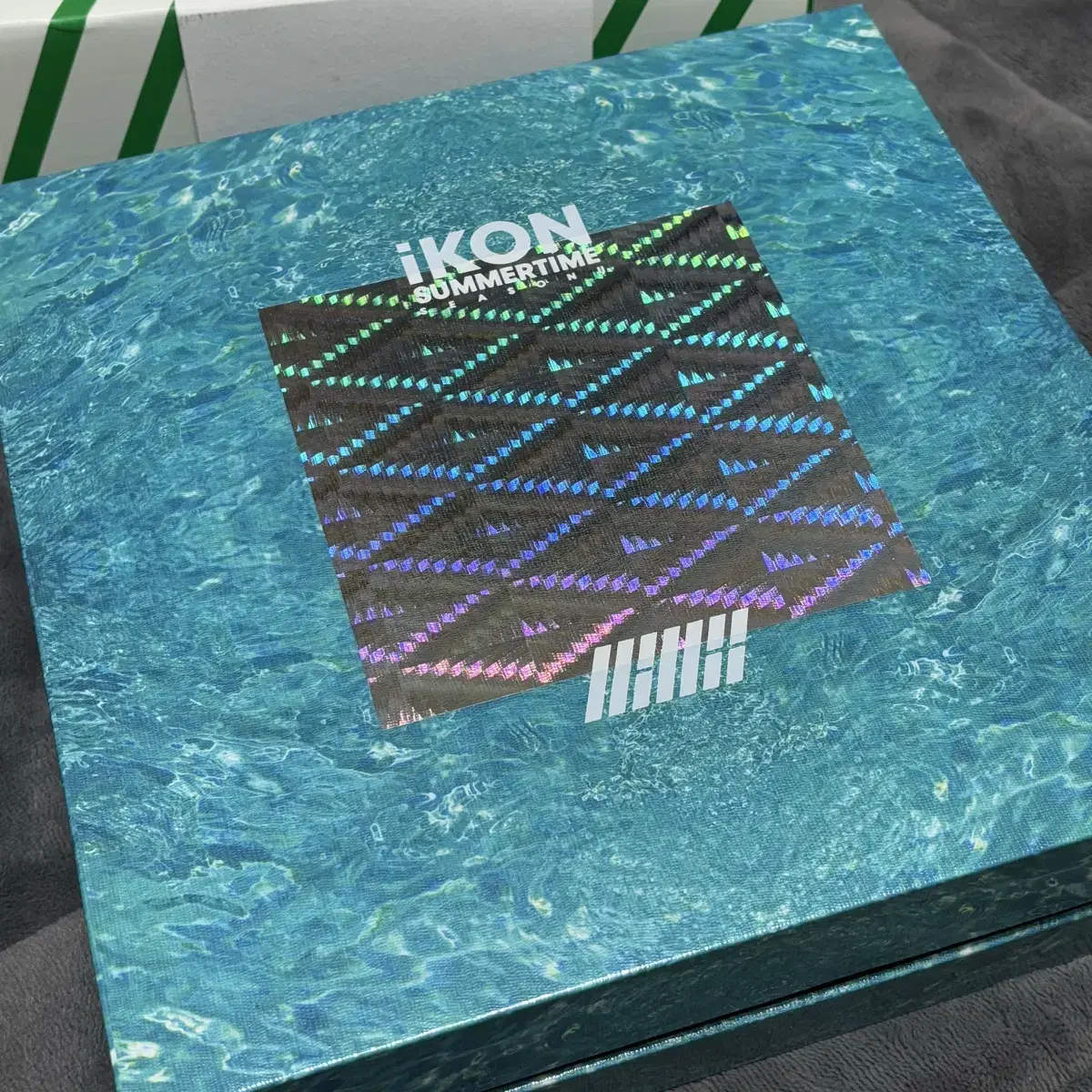iKON ikon seasons greetings
