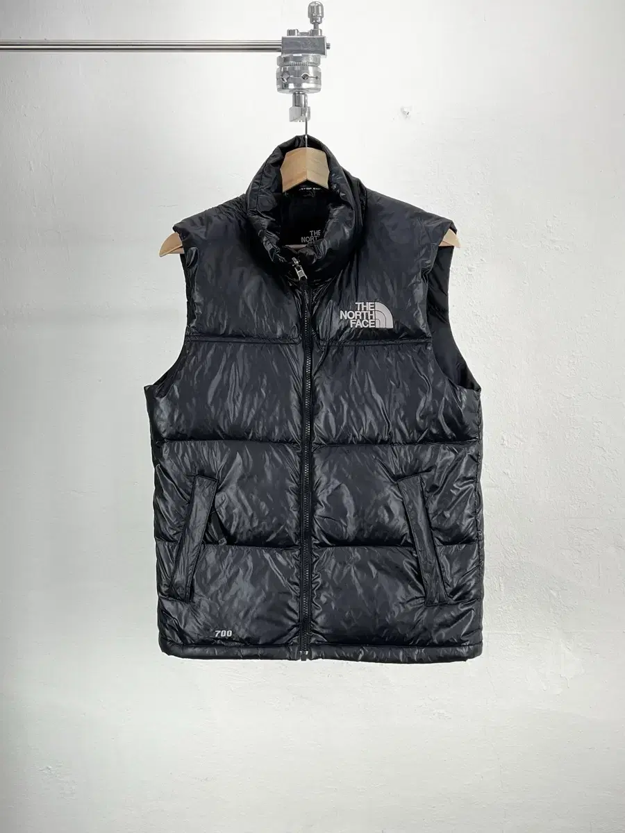 The North Face 700 Black Reversible Duck Down Puffer Vest