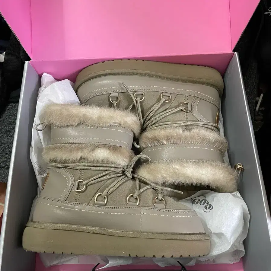 락피쉬 CLOUDY SNOW BOOTS TAUPE