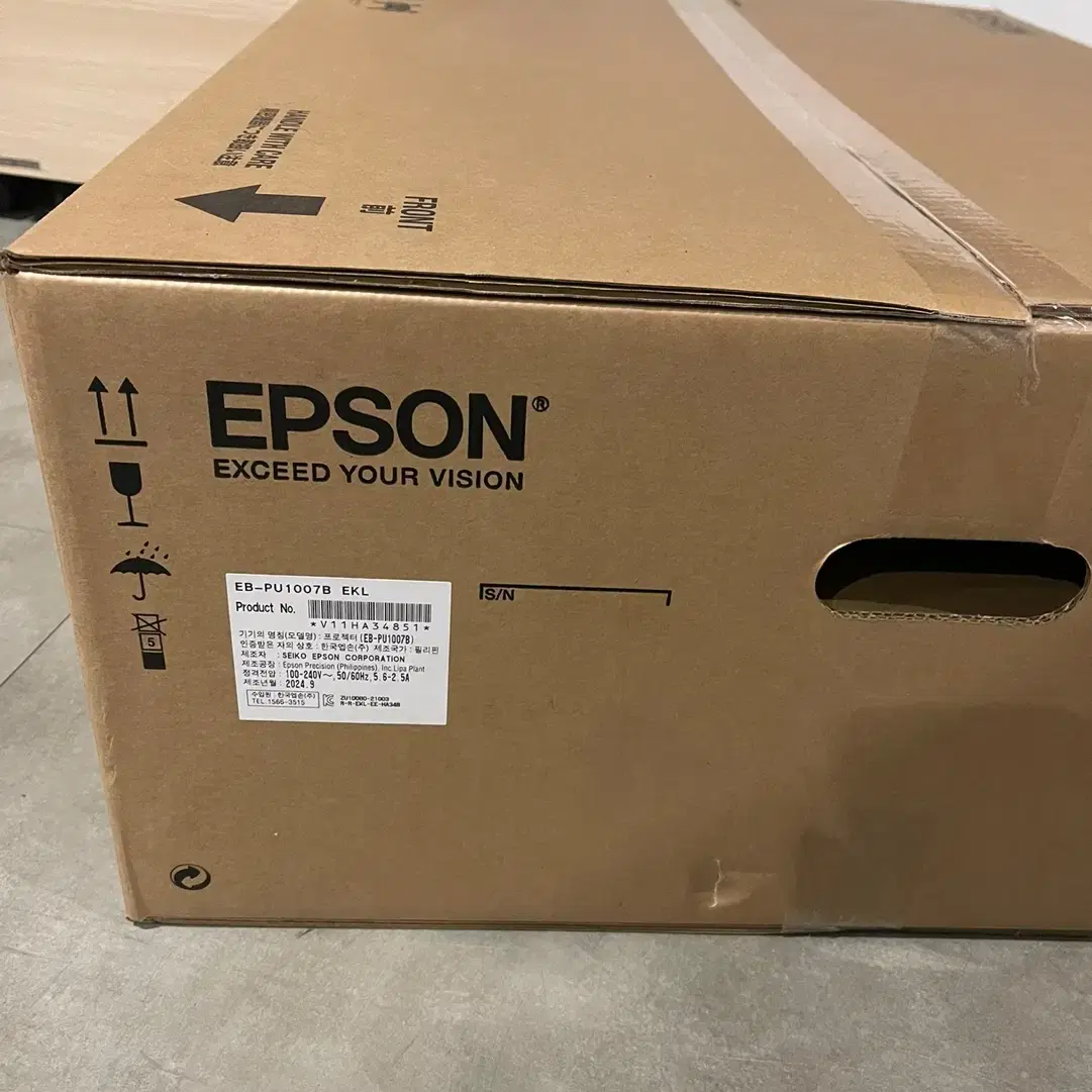 EPSON EB-PU1007B 프로젝터 with ELPLX01S 렌즈