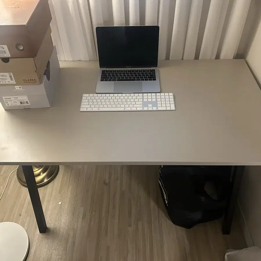 이케아(IKEA) 책상(DESK) 트로텐 팝니다 A급