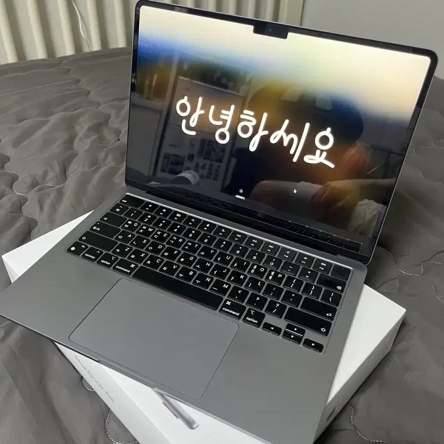 맥북에어 M2 13형 256GB RAM 16GB 스페이스 그레이