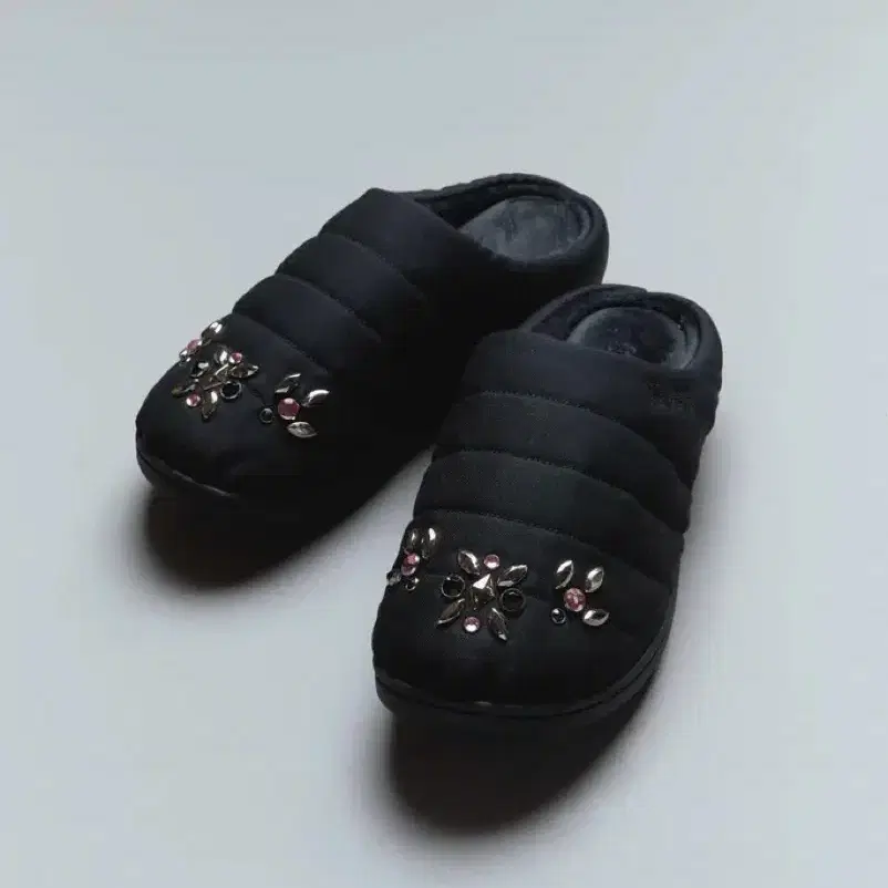 Masu x Subu Studs Sandle Black