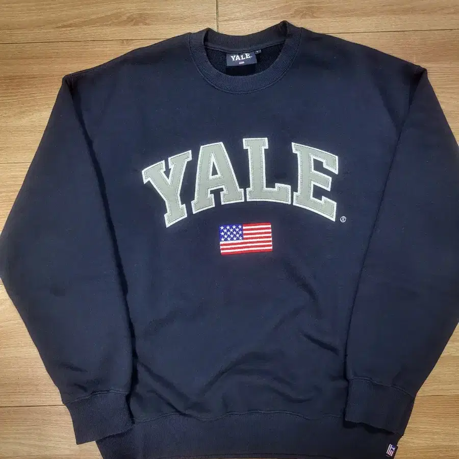 예일 맨투맨 2 TONE ARCH USA CREWNECK NAVY