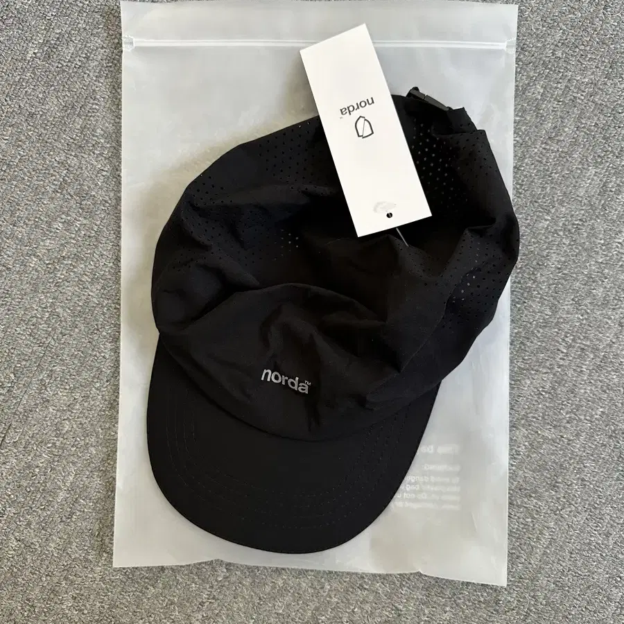 Norda SHADE HAT BLACK 노다 러닝 캡 새상품