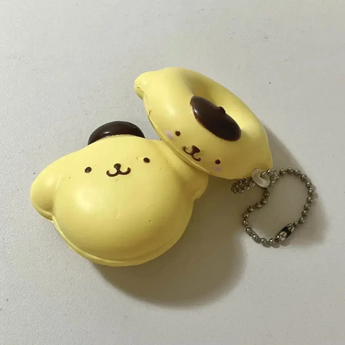 Discontinued) Classic Gacha Sanrio Pompompurin Malang Squeezy keyring Bulk