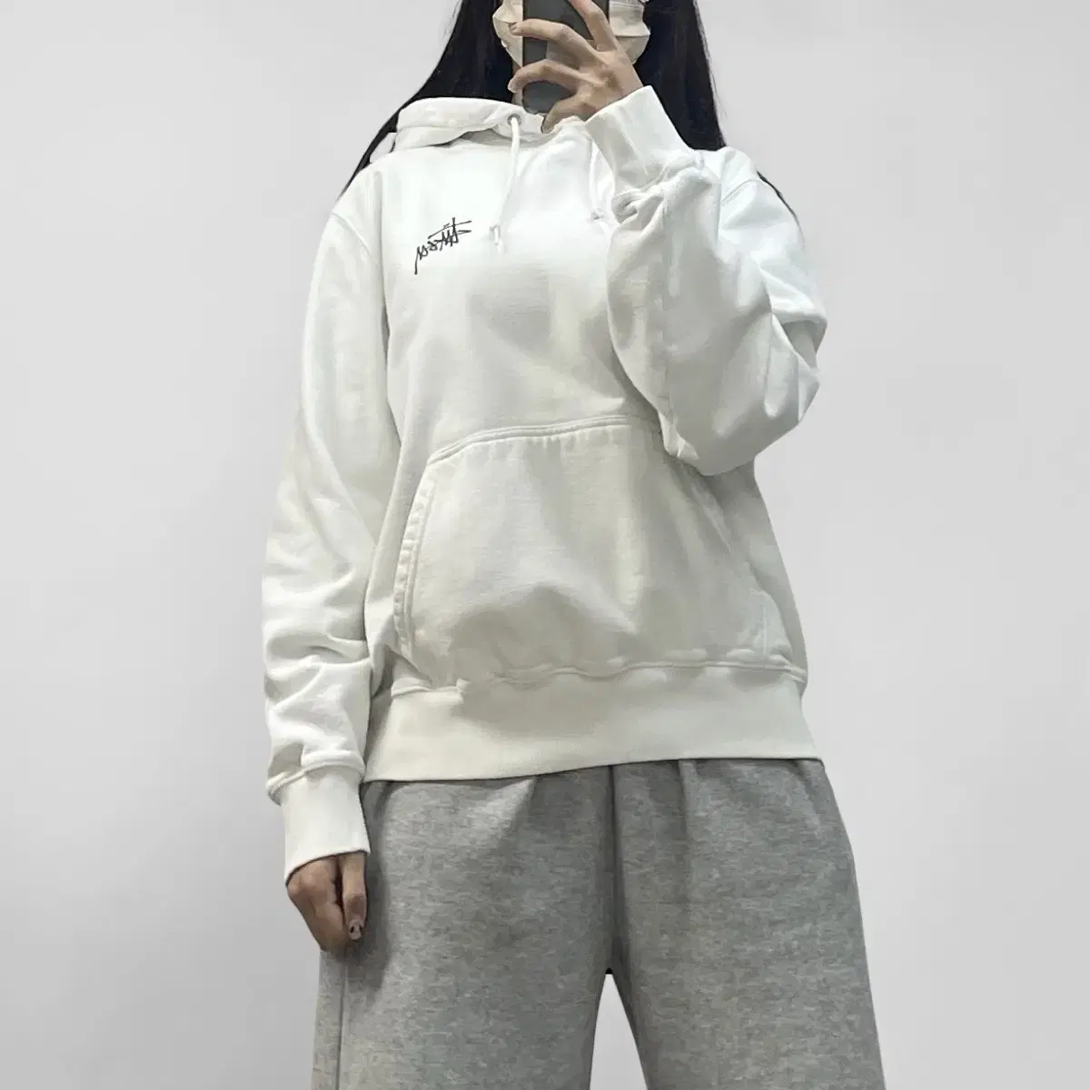 스투시 Stussy 베이직 로고 후드티 화이트