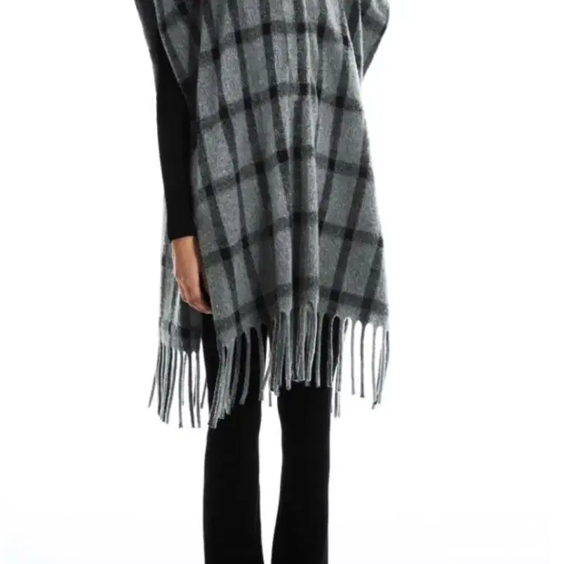 ZARA OVERSIZE PONCHO WITH FRINGING