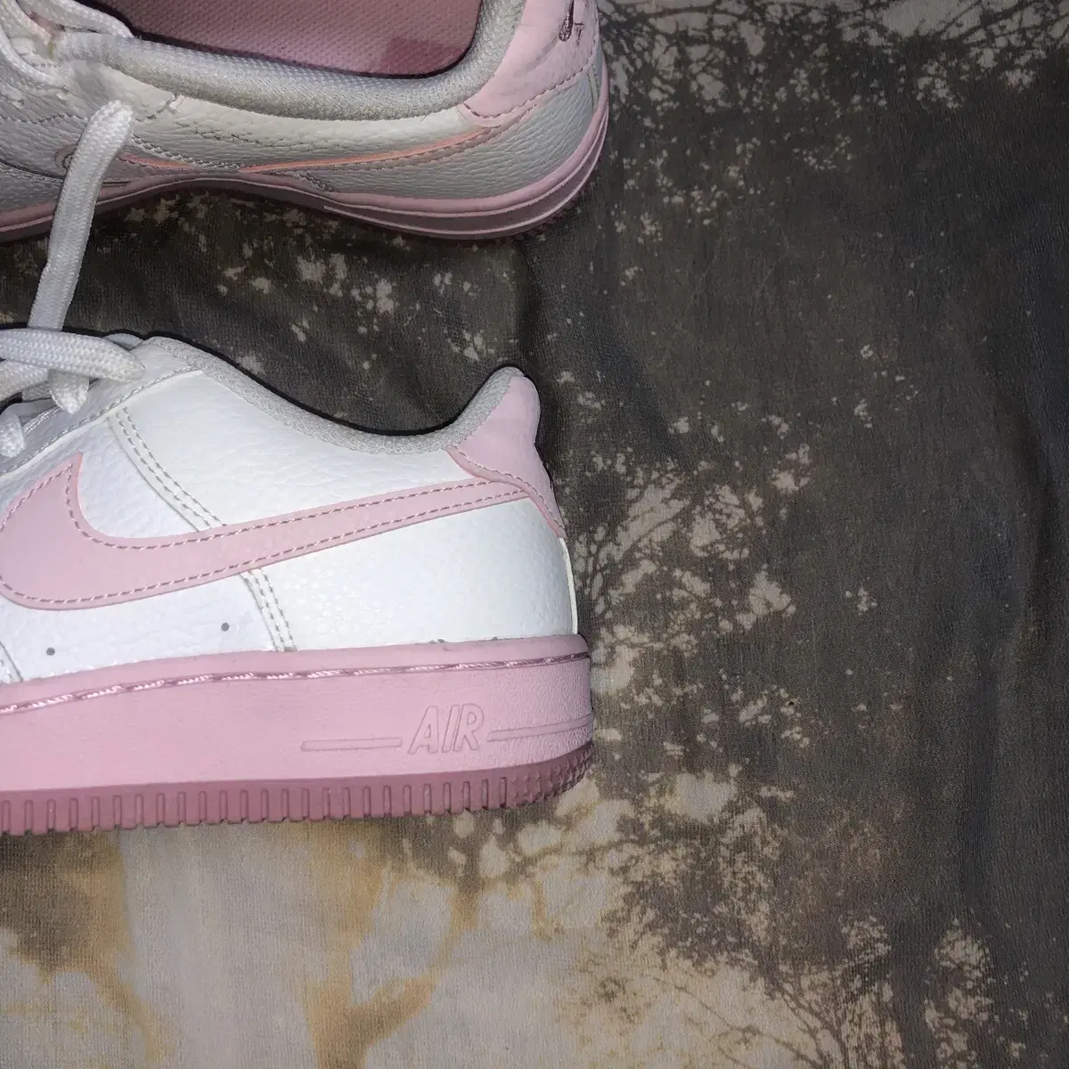 Vintage Nike Air Force pink