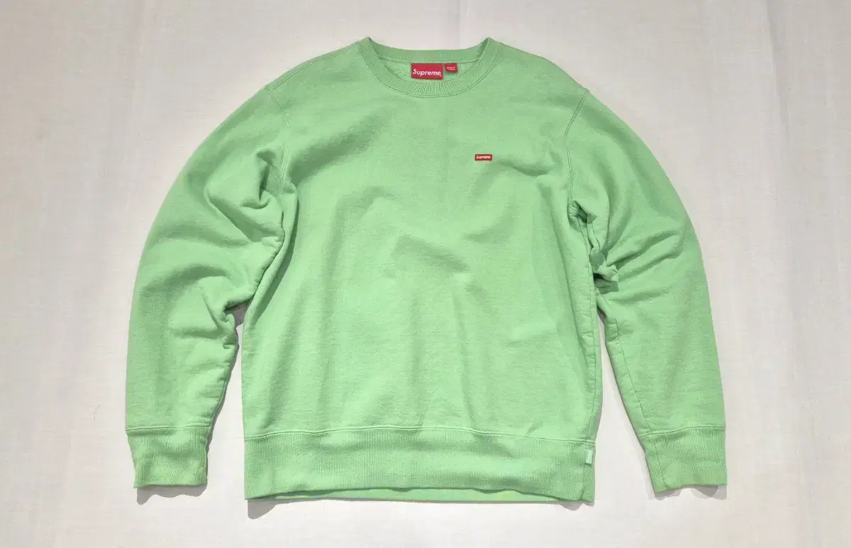 M-L>Supreme Mini Logo Sweatshirt