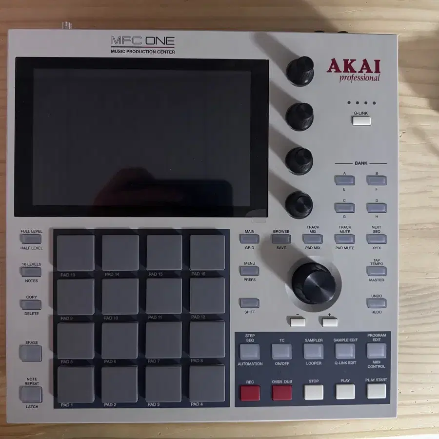 Akai Mpc one retro (풀박스 민트급)