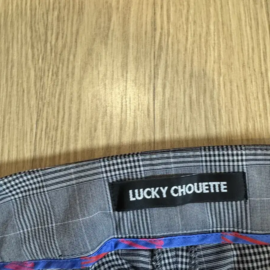 Lucky chouette 럭키슈에드 바지