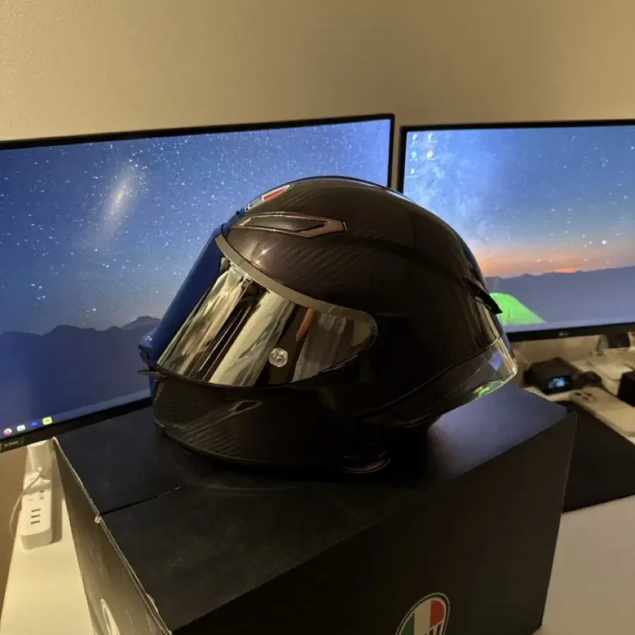 AGV PISTA GP RR 이리듐카본 아시안핏 s