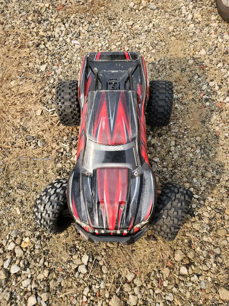 x-maxx 6셀 알씨카