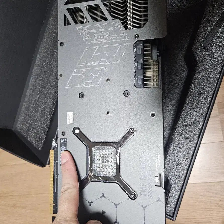 [신품급] ASUS 라데온 RX 7900 XTX TUF GAMING O2