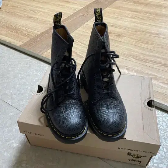 닥터마틴 STUSSY 1460 BOOT(UK4,230)