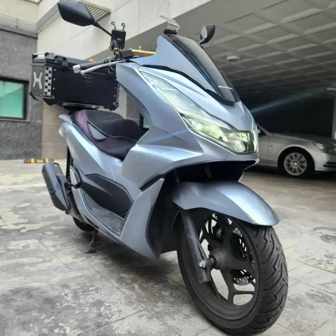 혼다 PCX 125 ABS 21년식 알루미늄 탑박스