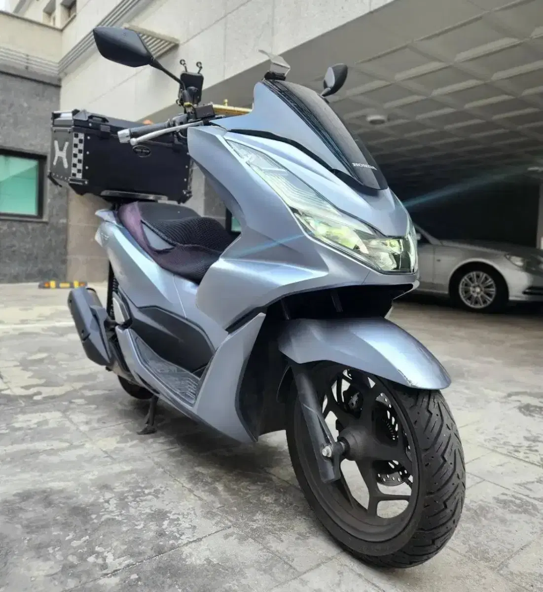 혼다 PCX 125 ABS 21년식 알루미늄 탑박스