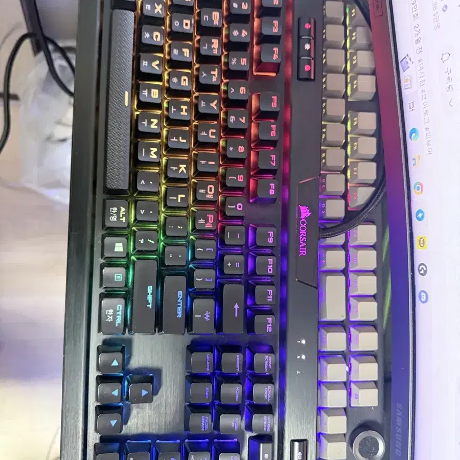 커세어 k70 tkl RGB 적축