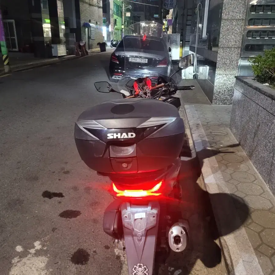 부산 21년식 Pcx 적은키로수 팝니다 관리잘된차량