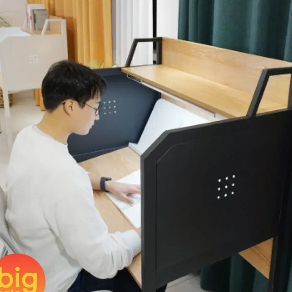 울대학교 특허받은 독서실 칸막이 책상