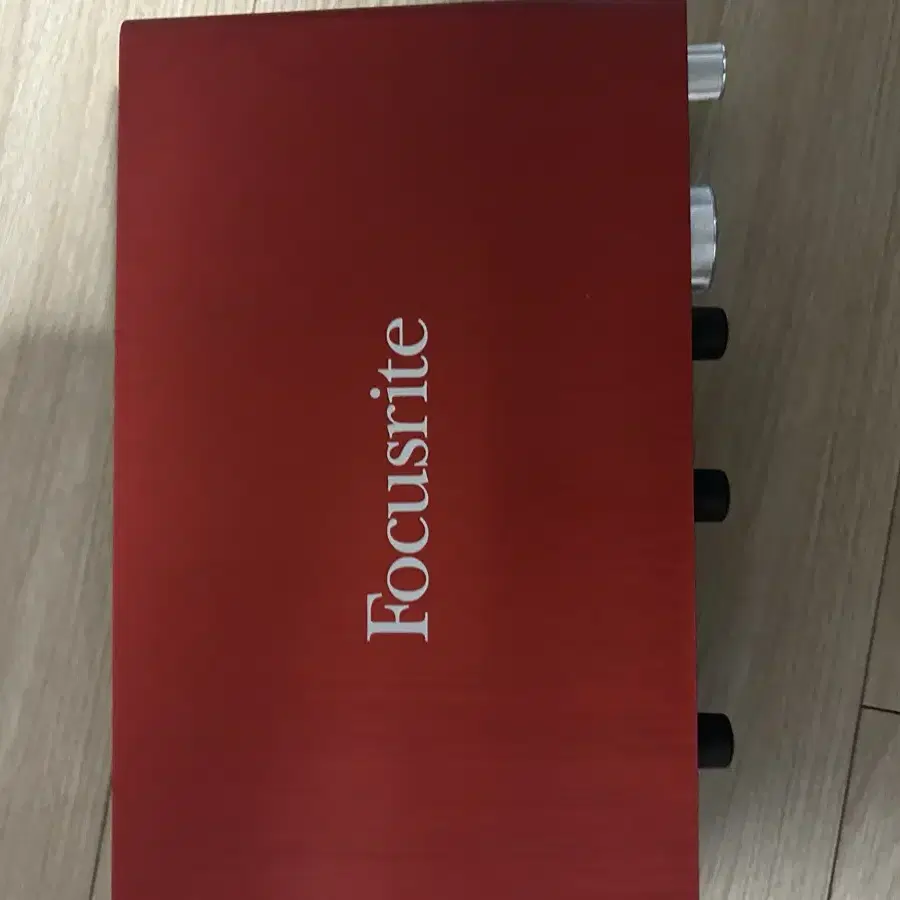 급처 Focusrite Scarlett 2i4 오디오 인터페이스 팝니다