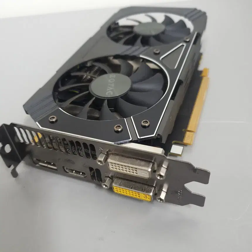 [무료배송] 중고 조텍 GTX960 2팬 2GB 그래픽카드